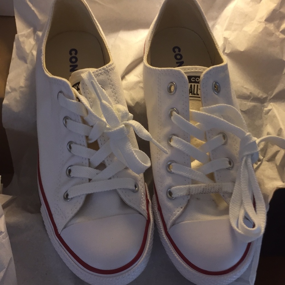 White Dainty Converse.